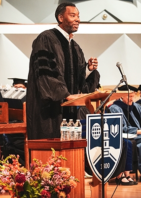 Ta-Nehisi Paul Coates speaks at LS commencement.