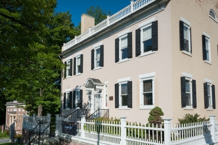 community_house_exterior.jpg community_house_exterior