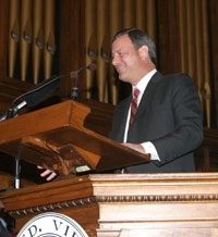 roberts_podium.jpg