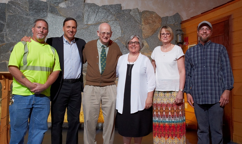 staff2015.jpg staff_recog_14_group