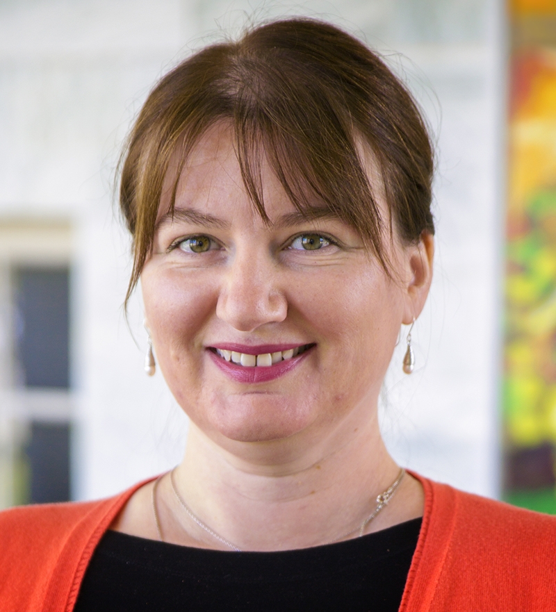 Ioana_uricaru_800.jpg