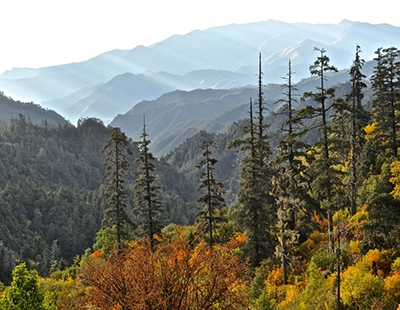 Mountains-in-China.jpg Mountains-in-China.jpg