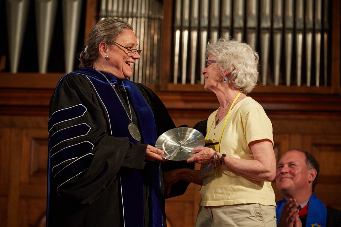 alumni_plaque_mary_macarthur.jpg