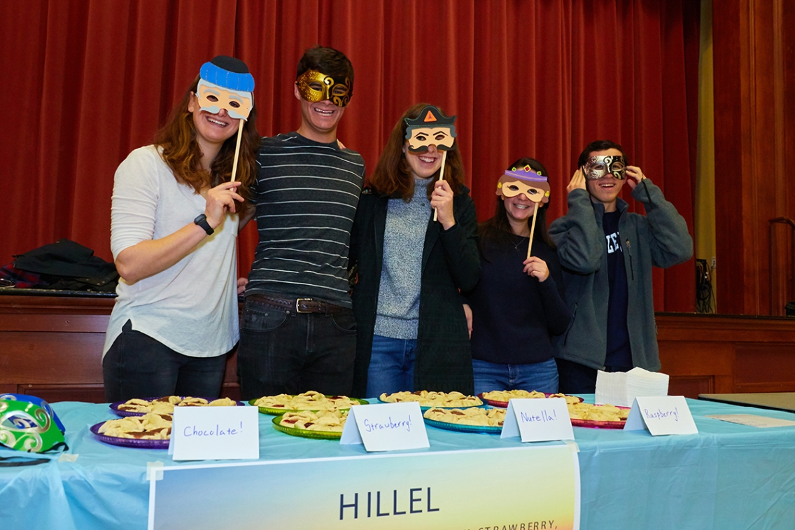 taste_of_world_hillel.jpg