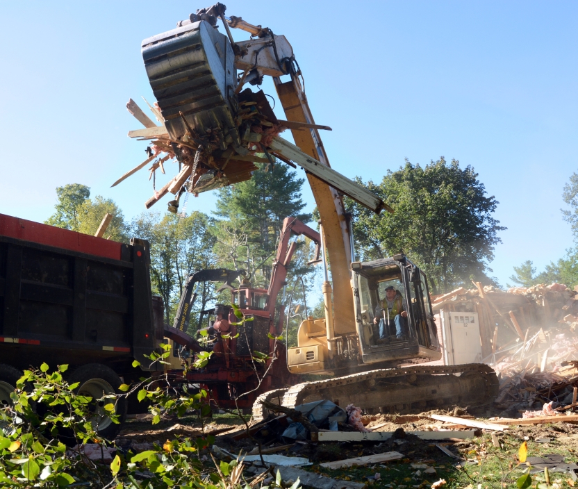 Ridgeline_demoltion_of_82_News.jpg
