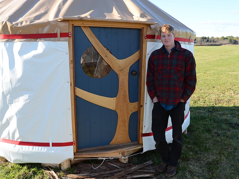 Yurt1.jpg