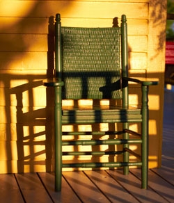 bread-loaf-chair