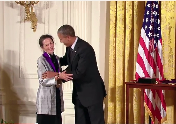 alvarez_obama_wh.jpg alvarez_obama_wh