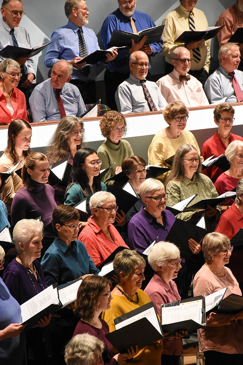 Community+Chorus+F18+rehearsal+moment.jpg