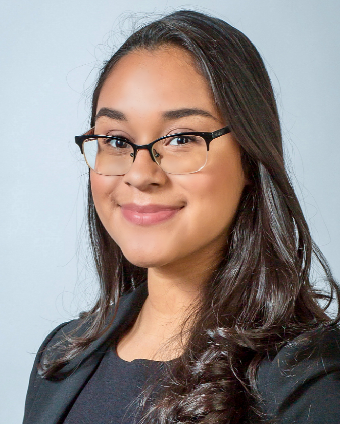 elsa_alvarado_Headshot.png