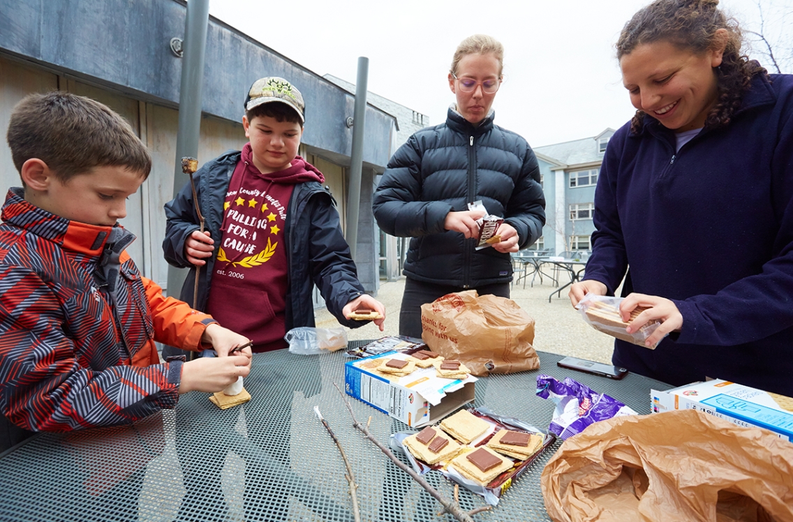 smores_table_jenny_pushner.jpg