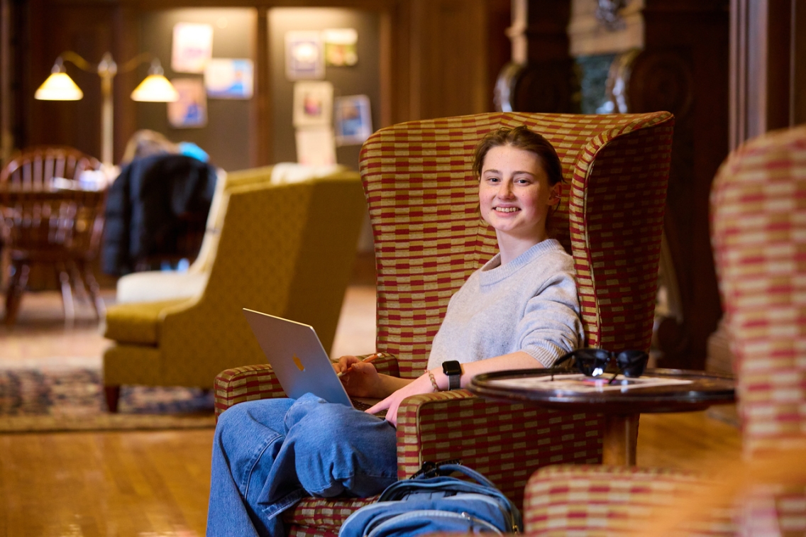 Jane Kelley ’27 in Axxin Library