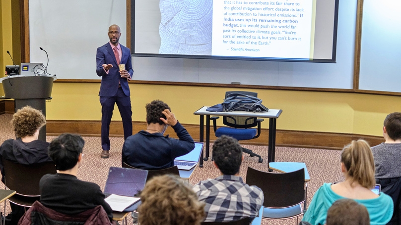 Professor Kemi Fuentes-George lectures in his International Politics Class in the Axinn Center on the Middlebury College campus