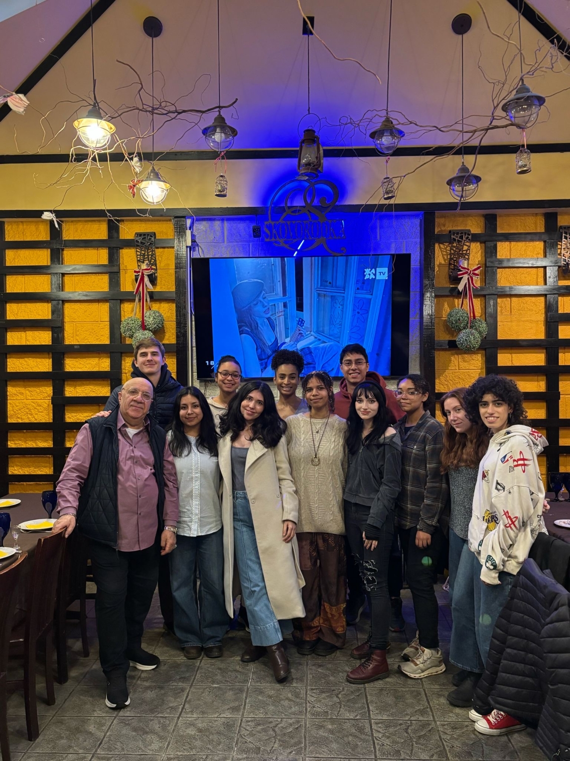 Student members of the Russian and Eastern European Society explored Brighton Beach, NY and enjoyed a meal at Skovorodka restaurant.