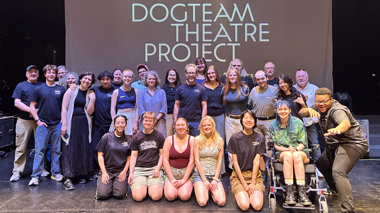 Group shot of Dogteam 2026 Company