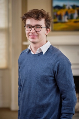 Profile of Kalvin Larson '28