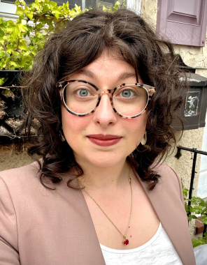 Profile of Robyn Barrow