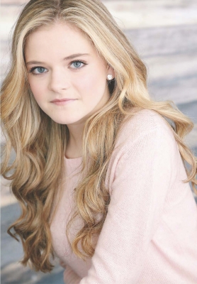 Headshot of blonde actress