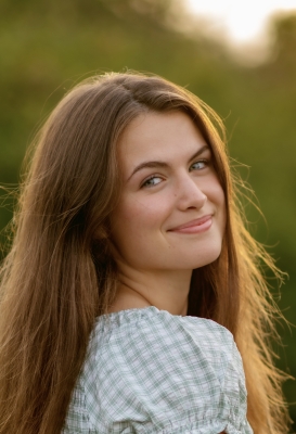 Headshot of Molly Snow