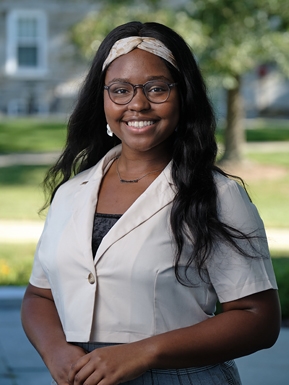Photo of Yasmine Signey