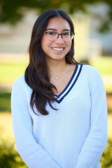 Photo of Roxy Alvarado
