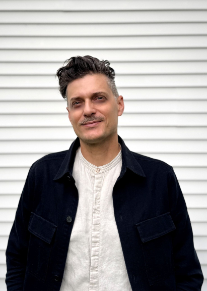 Faculty Photo of Alexander Arroyo