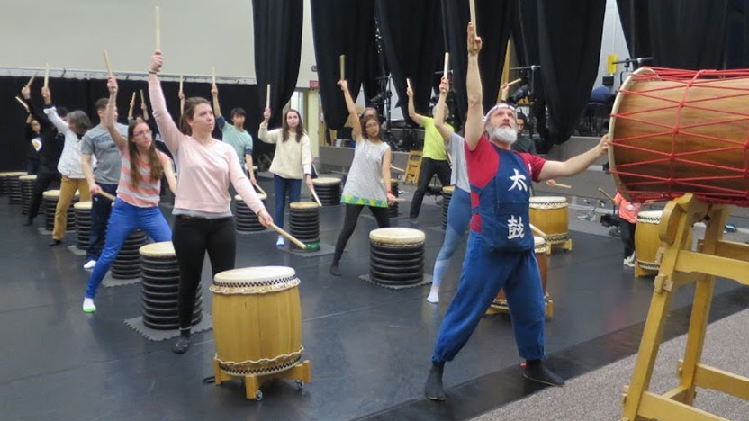 Students learn to play Japanese music