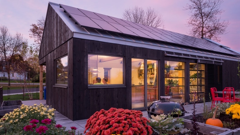 Middlebury 2011 Solar Decathlon "Self Reliance" house.