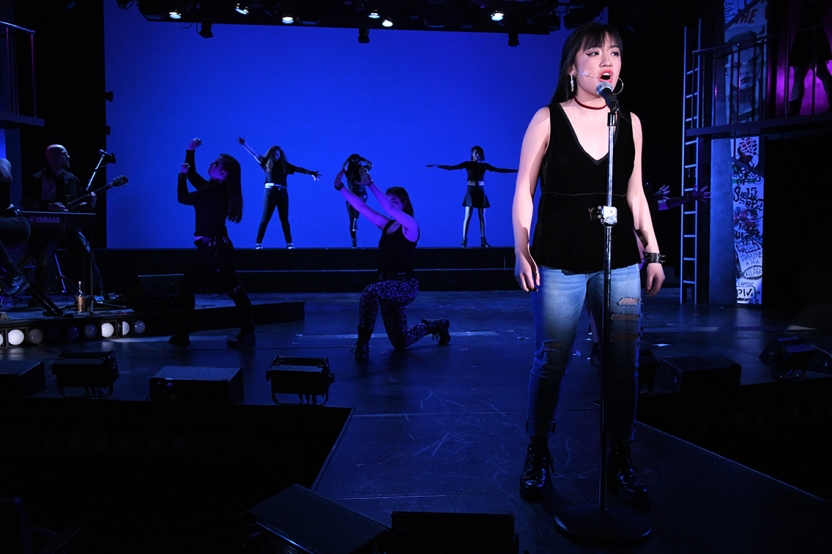 Group performs American Idiot