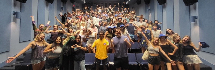 group of 100 fall orientation leaders and staff during training