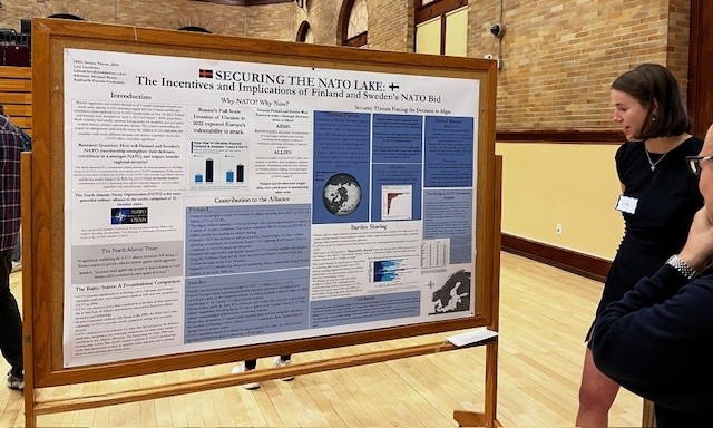 Lexi Linafelter '2024 IP&E Thesis poster presentation