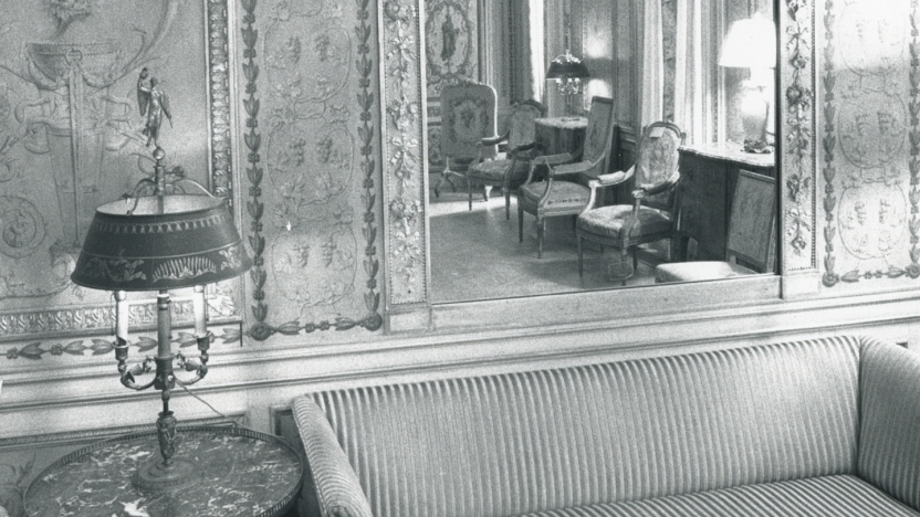 chateau parlor