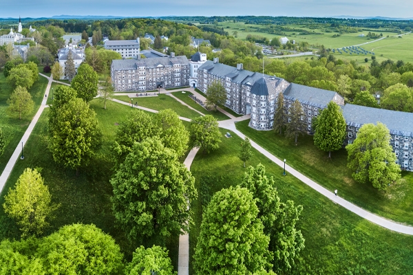 Aerial photograph of Middlebury Campus.