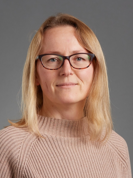 Headshot of Mirjam Brett