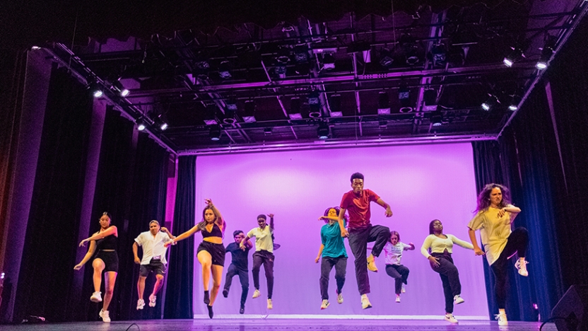 Middlebury dancers practice.
