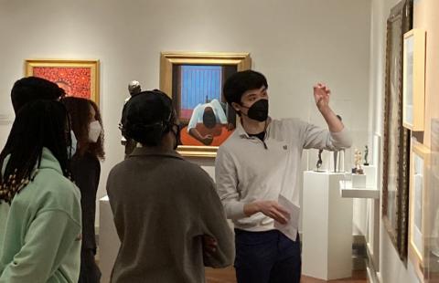 4 people in musuem