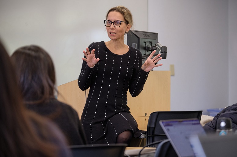 Eva Klaudinyova teaching a class in the translation and localization program