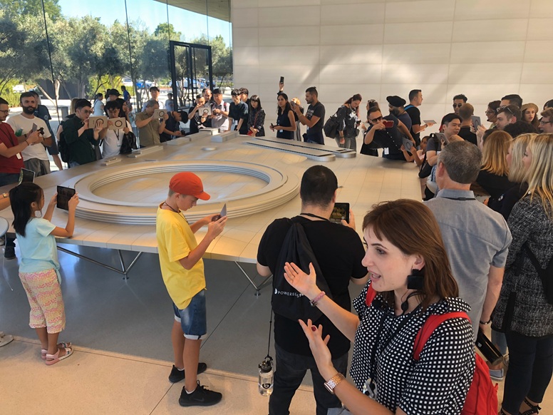 Apple Park campus interpreting
