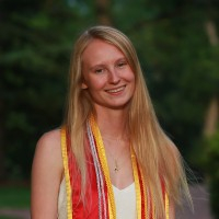 Erin Lawrence headshot