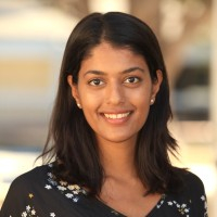 Prati Rosen Headshot