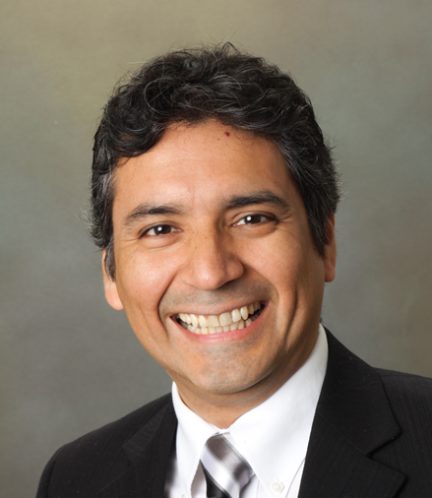 Headshot of Professor Guillermo Rivero.