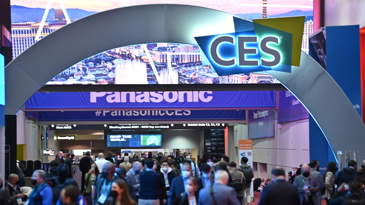 CES attendees