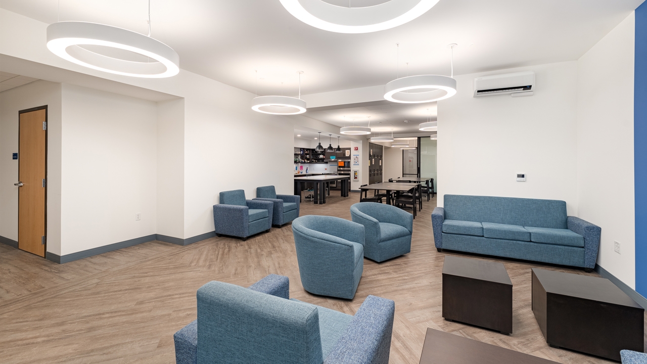 It’s easy to build relationships and community at Munras with shared lounges and study spaces, all furnished and with up-to-date technology. 