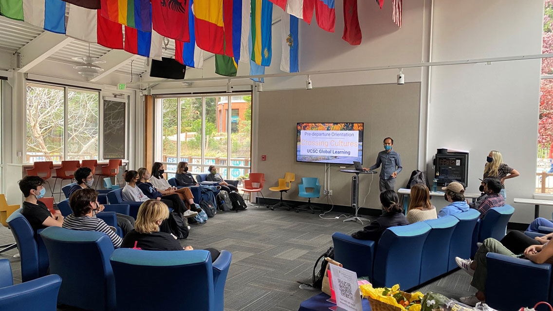 Hsinyun Shen (MA IEM ‘21) and practicum internship student at an intercultural competence pre-departure orientation session at the University of California Santa Cruz (UCSC). This was UCSC’s first cohort to depart since the COVID-19 pandemic lockdown.