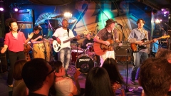 Andrew Silberman and band on stage