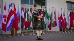 Mike Gillen bagpipes