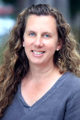 Profile of Cas Shulman-Mora