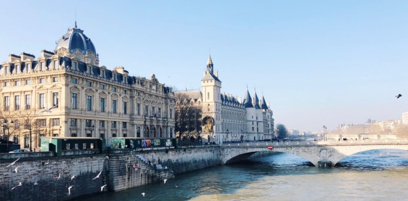 A beautiful picture of Paris, France.