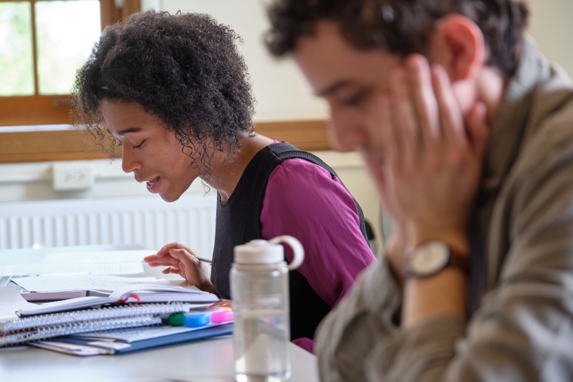 A student reads in Hebrew class. 