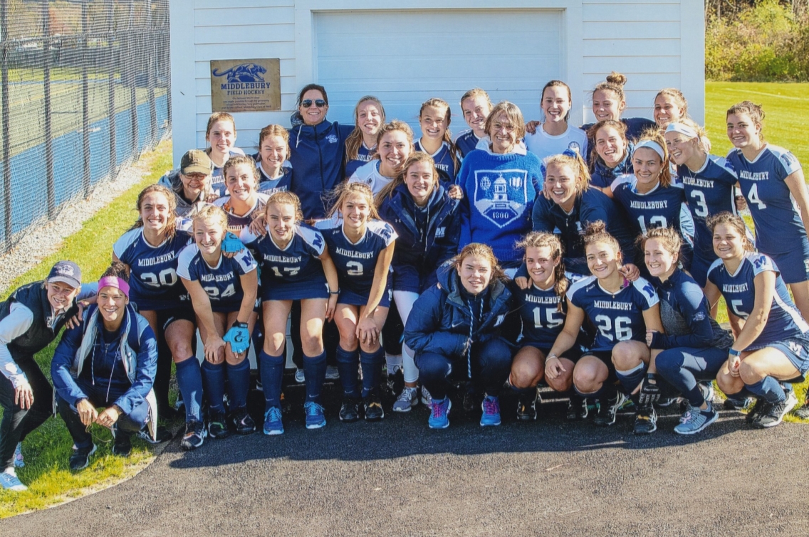 Jean Seeler-Gifford with Field Hockey Team